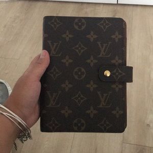 LV AGENDA MM - SOLD